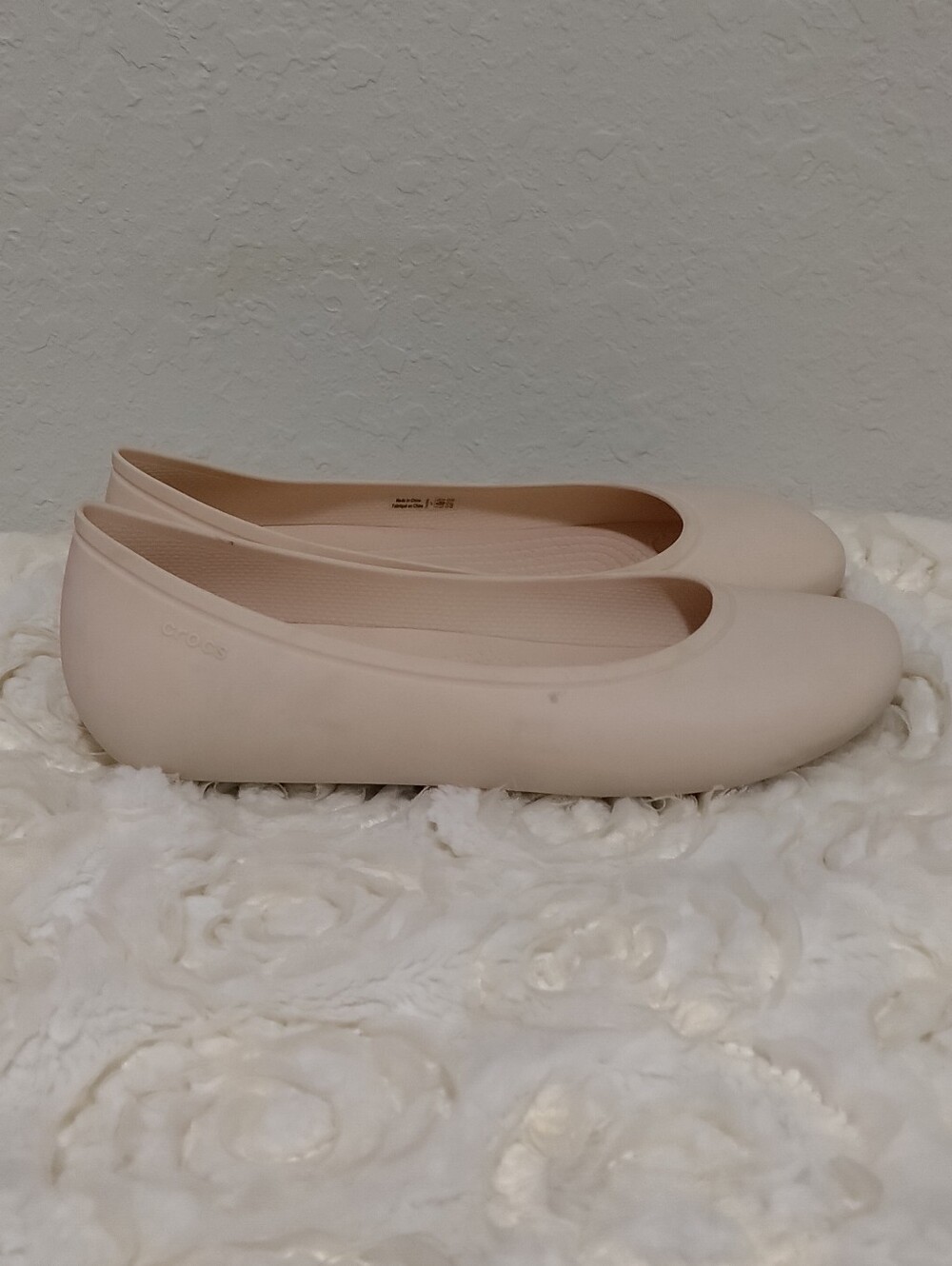 CROCS Women's Ballet Flat in Pale Blush - Picture 5 of 9